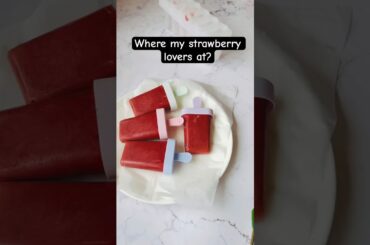 Healthy 3 ingredients strawberry popsicles. #asmr #healthyfood  #healthyrecipes #shorts