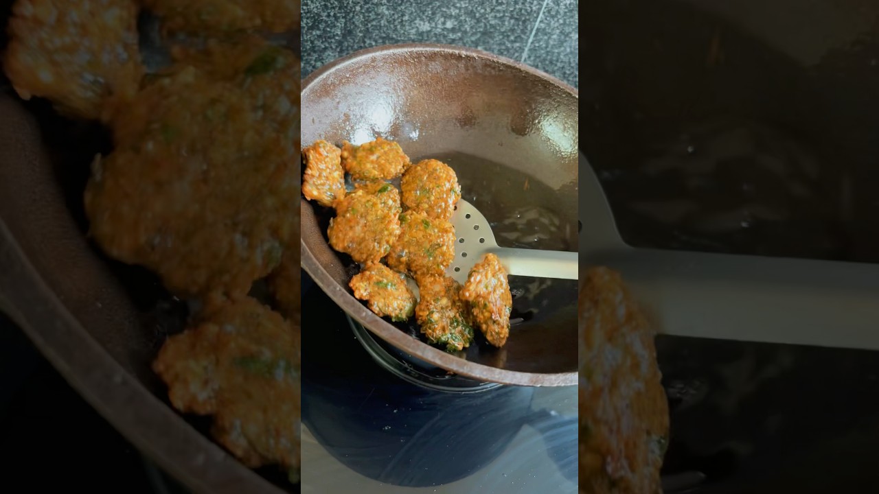 Easy Snack | Crispy Pesara Vadalu | #crispy #snacks #tasty #shorts #vada Easy Snack | Crispy Pesara Vadalu | #crispy #snacks #tasty #shorts #vada