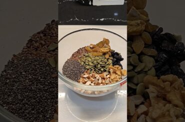 Oatmeal premix preparation...#weightlossdiet #chandinibeingwomen #food