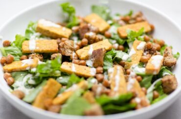 Caesar Salad With Crispy Chickpeas - A Plant Based Salad Recipe