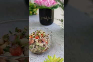 Healthy & filling lobia salad. #lobiarecipe #salad #healthy #food #quickrecipe #shorts #ruchisefood