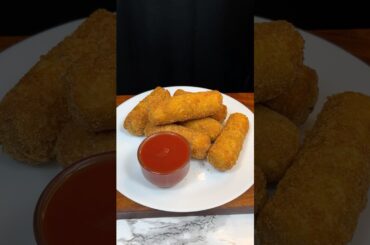 Crispy Bread Roll ASMR Cooking #shorts #food #cooking #asmr #recipe #breadroll #crunchytreats