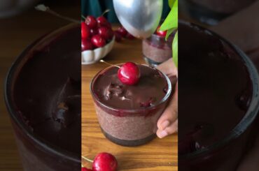 Cherry Chocolate Chia Pudding | Healthy Breakfast idea
