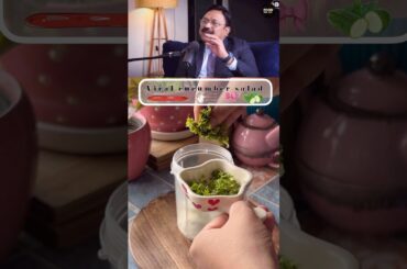 #saladrecipe #healthyeating #foodie #recipeshorts #YouTubeShorts #recipe  #cucumbersalad #greensalad