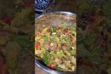 Taco Salad Recipe #tacos #salad #recipe #healthy #spicy #easymeal #highprotein #lowcalorie #shorts