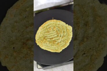 High Protein Breakfast Recipe | moong ka chilla |#shorts #viralvideo #healthybreakfast #ytshorts