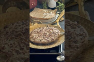 Ye combination kaafi unique hai | Paratha recipe #shortsfeed #paratha #shortsviral