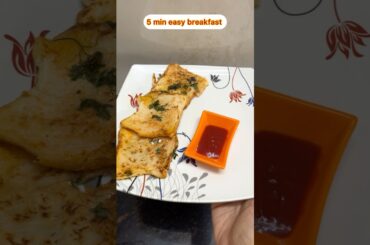Crispy Bread Chilla in Minutes | Tasty Breakfast #shorts #easybreakfast