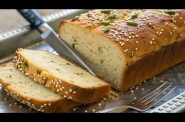 Flourless oatmeal bread recipe for a healthy breakfast! No butter, no kneading.