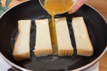 Breakfast with just one egg and one bread! Simple recipe, economical and very healthy!