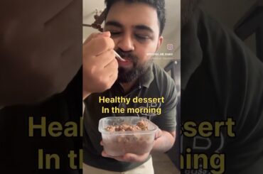 Low calorie dessert for breakfast meal. #recipe #oatmeal #overnightoats #oatsrecipe #viralvideo