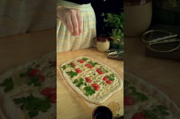 MEK Whole-wheat Focaccia with Sun-dried Tomatoes Dip