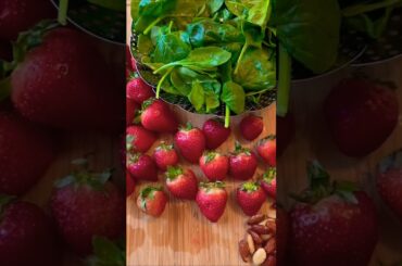 Homemade salad dressing #salad #dressing #homemade #food #healthy #strawberry #recipe #easyrecipe