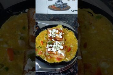 Healthy Sandwich Recipe l Paneer Omelet Sandwich #shorts #shortsfeed #youtubeshorts #viral #food