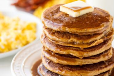 How to Make Healthy Whole Wheat Pancakes