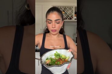 it’s all about balance.. (gut-friendly, healthy meals) #whatieatinaday