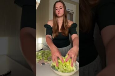 A little healthy and delicious dinner for our weeknight #cooking #easyrecipe #salad #foodasmr