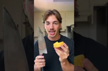 30 sec 75 cal strawberry short cake