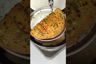 No Cheese | No Maida | No Oven Garlic Bread #shortsfeed #viralvideo #cooking #recipe #garlicbread