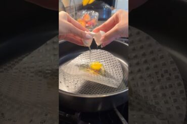 Another easy and #highprotein #breakfast idea with only 5 ingredients ?! Recipe in the description!