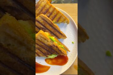 Healthy Sandwich Recipe #shorts #sandwich #crispy #food #youtubeshorts #ytshorts #snacks #easyrecipe