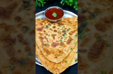Egg Paratha Recipe | easy breakfast recipes #shorts #chapati #egg #eggparatha #recipe