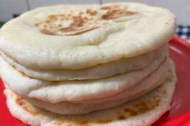 Kuboos recipe|pita bread|How to make kuboos recipe|Spongey shawarma bread recipe by sharel's kitchen