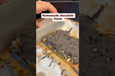 Healthy & Easy Snickers At Home #ytshorts #recipe #healthytreat #yummytreats #yummyfood #snickers