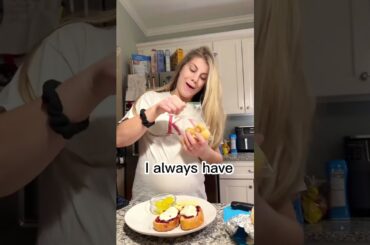 #latenightsnack #chickenwings #momsoftiktok #husbandwife #marriedlife... #food