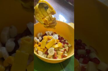 Healthy Curd Fruit Bowl Recipe | Curd Fruit Salad | Healthy Breakfast | #recipe #health #salad #asmr