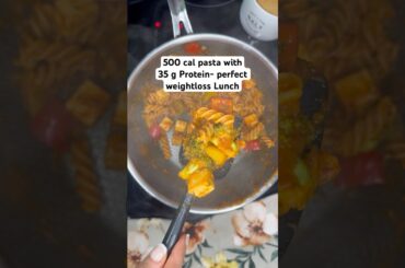 #redsaucepasta #weightlossdiet #healthylunch #lunchrecipes #highprotein #vegetarian #shorts