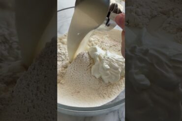 Greek Yogurt Bread #greekyogurt #highprotein #breadrecipe #healthyrecipes #healthyrecipe