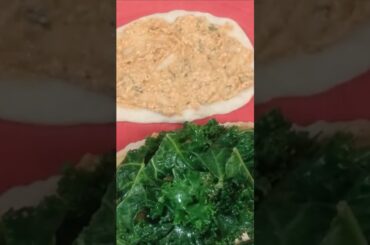 So DELICIOUS!!! Homemade Kale & Chicken Sandwich #food #easyrecipe #homemadefood