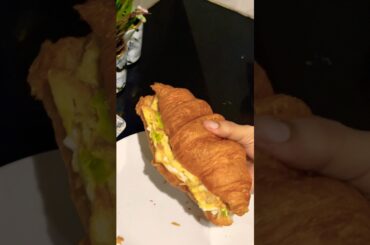 Egg Sandwich #egg #sandwich #eggsandwich #lazycooking #healthy #breakfast #easy sandwich #bigners