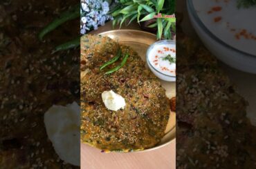 Healthy Thali Pith Recipe | Instant Thalipeeth Recipe | #shorts #youtubeshorts #thalipith #healthy