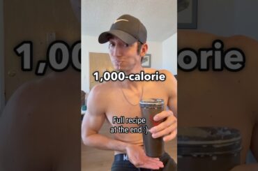 You NEED This 1,000 Calorie Bulking Shake (For Skinny Guys)