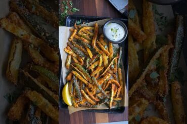 I lose weight eating these Baked Zucchini Sticks #shorts