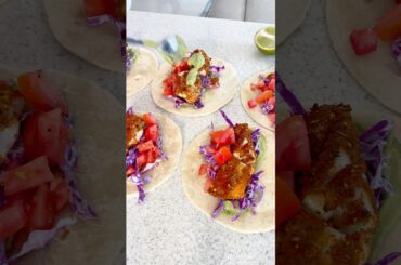 Fish Tacos #healthy #tacos #fishtacos #mexicanfood #tacotuesday #dinner #recipe #healthyrecipes