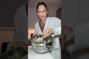 Best FRIZEN GRAPES recipe for you #supermodelsnack #grapes #snack