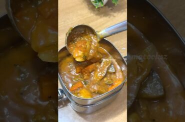 Lunch Recipe: Rice n dal Kara kulambu | bonda | fruit #shortsfeed #lunchideas #lunchbox