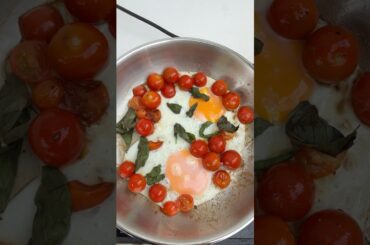 Make breakfast with me Cherry tomatoes and eggs #eggs #breakfastideas #healthyrecipes #weightloss