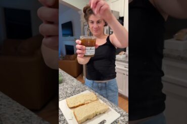 GIVING MY WIFE SUBTLE HINTS I WANT A SANDWICH