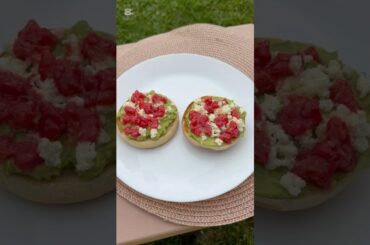 Avocado Raspberry Toast: The Healthiest Trend #shortsvideo
