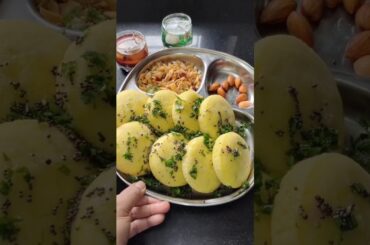 healthy breakfast recipe #shortvideo #viralrecipe #idli #moongdalrecipe #babitadesikitchen #food
