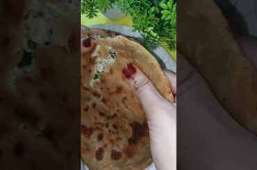 "Stuffed cheese paneer paratha recipe healthy breakfast recipes!"#paneerparatharecipe#jannatkitchen