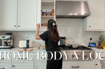 HOMEBODY VLOG | WHAT I EAT IN A DAY (EASY & HEALTHY MEALS) | CARAWAY HOME COOKWARE SET | Pooja Reddy