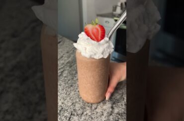 4 Ingredient HEALTHY Milkshake (just 90 calories!)