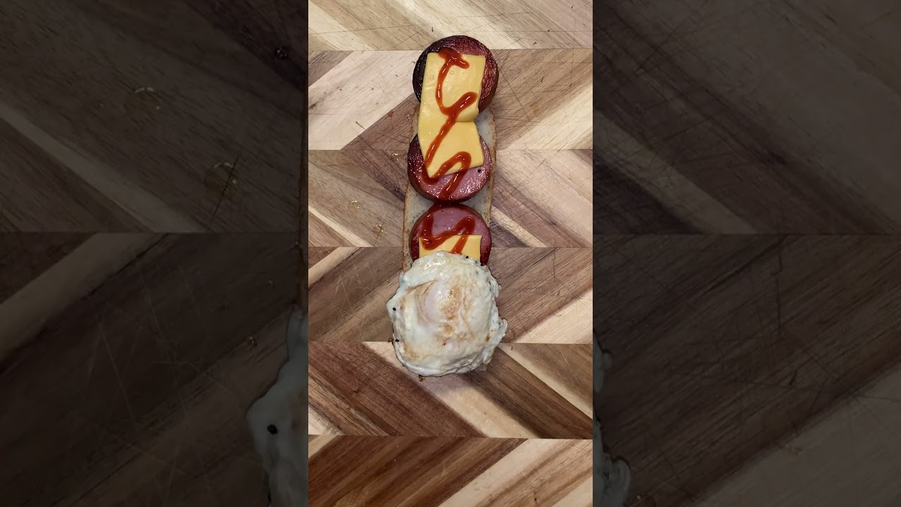 Quick & Healthy Egg Sandwich with Sausage #quickmeals #breakfastsandwich #shorts #easyrecipes Quick & Healthy Egg Sandwich with Sausage #quickmeals #breakfastsandwich #shorts #easyrecipes