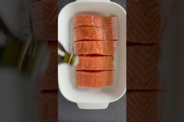 Easy Oven-Baked Salmon Recipe | Healthy Dinner Idea  #salmon #shorts