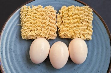 Maggi Omelette Recipe! Chinese Style Noodles Omelette. Easy Snacks Recipe. Breakfast Recipe!